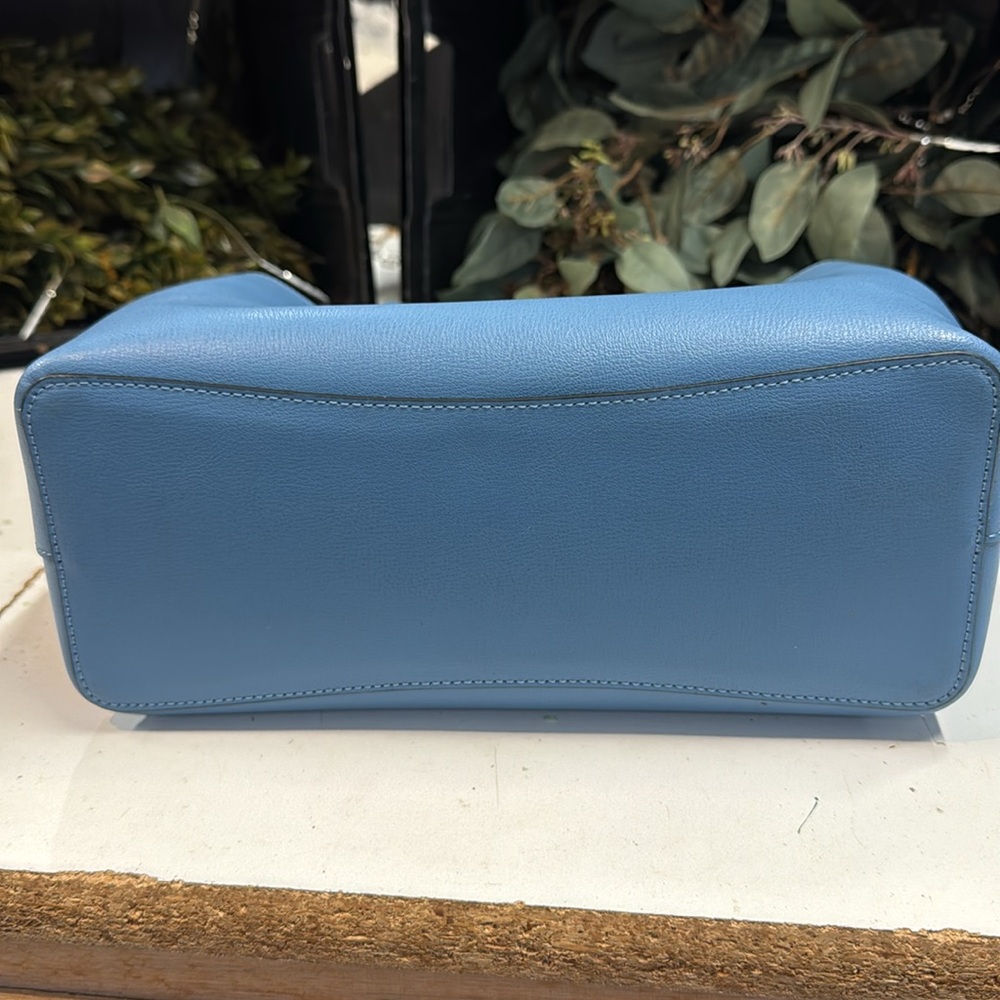 Blue Kate Spade small to medium sized purse - Picture 5 of 9
